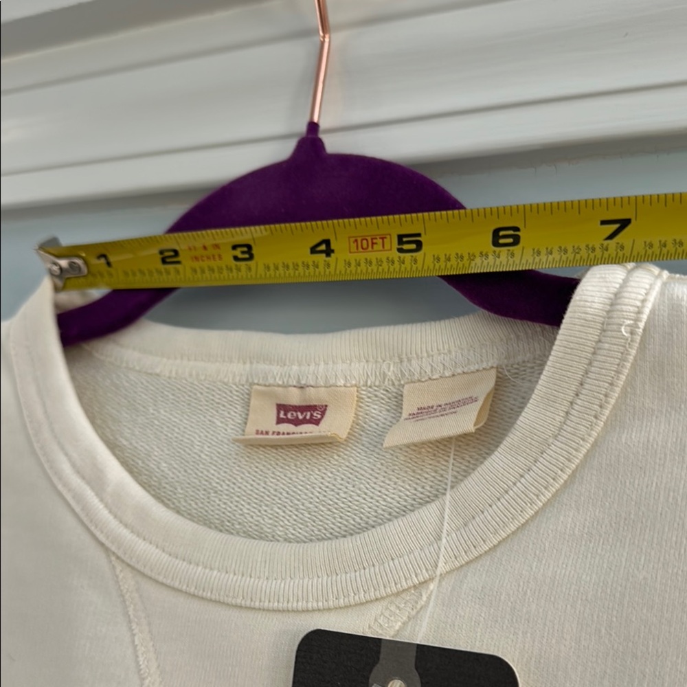 🍦NWT🍦 Size XS Levi's Cream Sweater - Picture 9 of 10